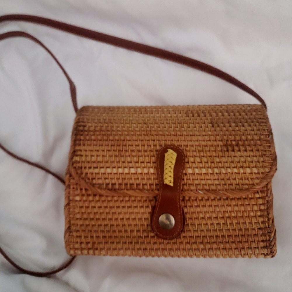 Summer Time Handwoven Crossbody